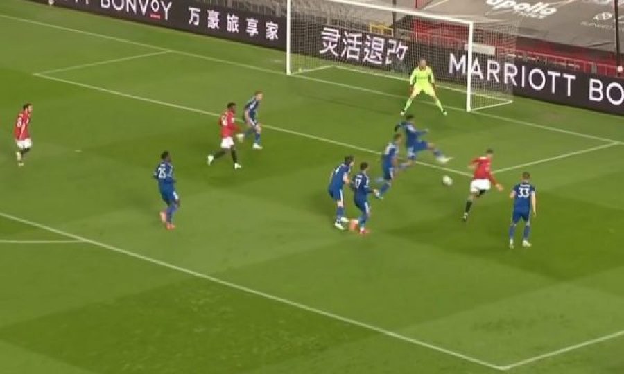 United reagon menjëherë, shënon talenti Greenwood