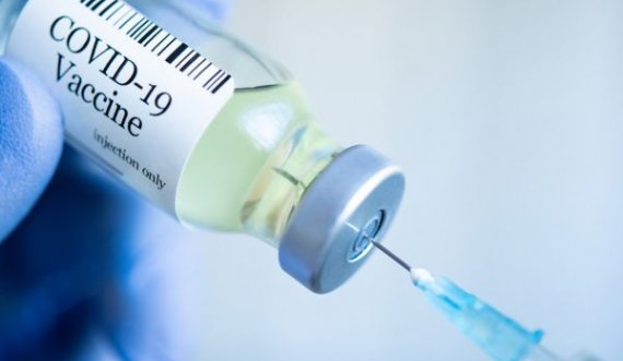 Pse njerëzit po heqin dorë nga doza e dytë e vaksinës kundër COVID-19?