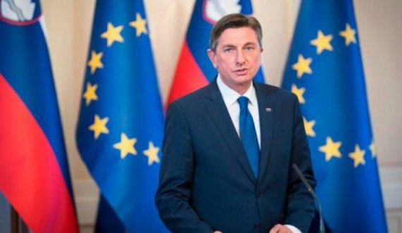  Presidenti i Sllovenisë viziton sot Kosovën, në agjendë takimi vetëm me Vjosa Osmanin 