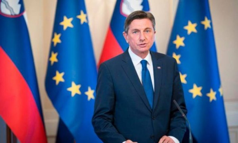  Presidenti i Sllovenisë viziton sot Kosovën, në agjendë takimi vetëm me Vjosa Osmanin 