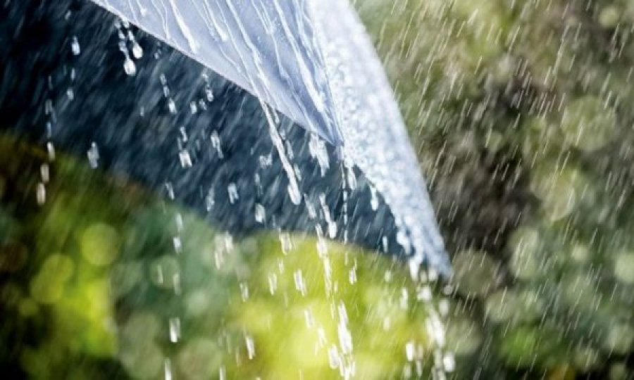 Parashikimi i motit për sot dhe nesër: Priten reshje shiu
