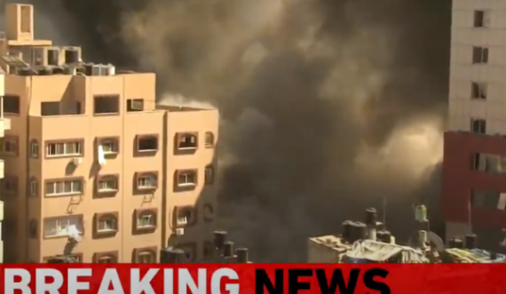  Associated Press reagon pasi iu bombardua ndërtesa në Gaza 