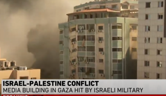  Al Jazeera me pamje direkte: Dy raketa e bëjnë hi një ndërtesë mediale 