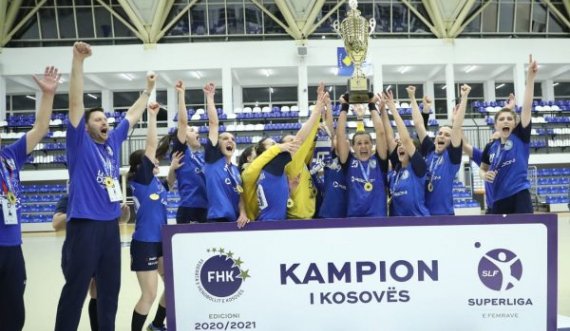 Vushtrria, kampione e Kosovës në hendboll
