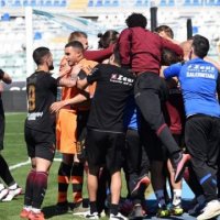 Presidenti i ekipit të promovuar në Serie A duhet ta shesë ekipin deri më 25 qershor