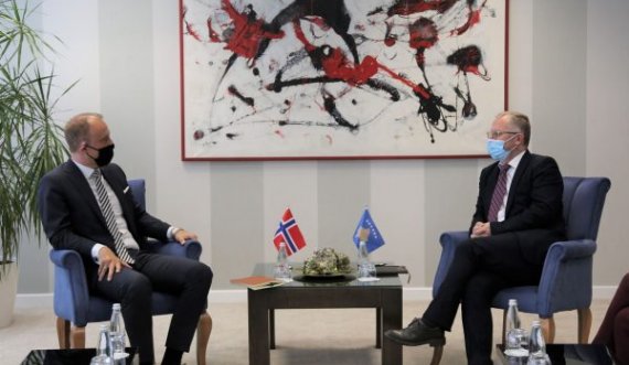 Besnik Bislimi priti në takim ambasadorin e Norvegjisë në Kosovë, flasin për memorandum mirëkuptimi 