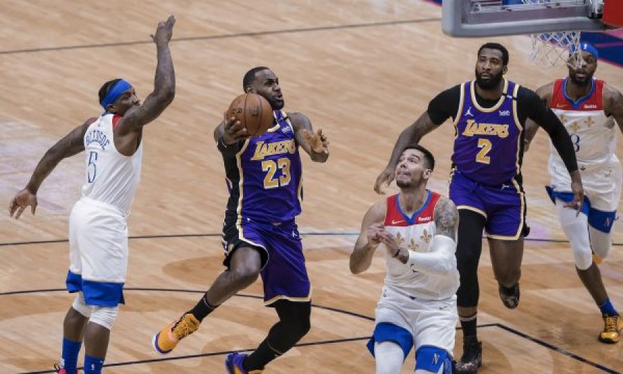 NBA: James shkëlqen në fitoren e LA Lakers
