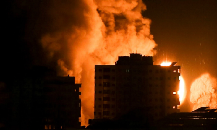  Izraeli vazhdon sulmet ajrore në Gaza 