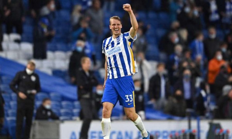 Brighton mposht kampionin e Premier Ligës
