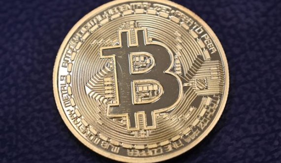  Vlera e Bitcoin bie nën 40 mijë dollarë 