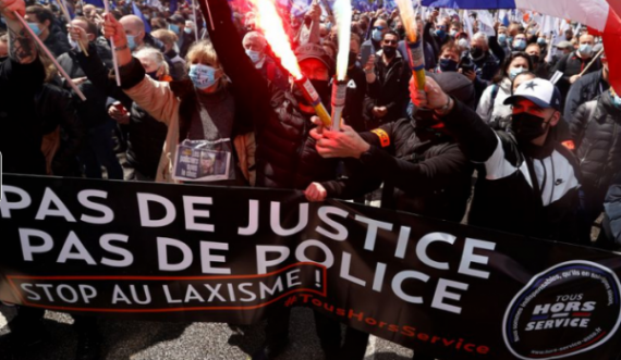  Protestojnë mijëra policë në këtë vend: Edhe ne kemi nevojë për mbrojtje 