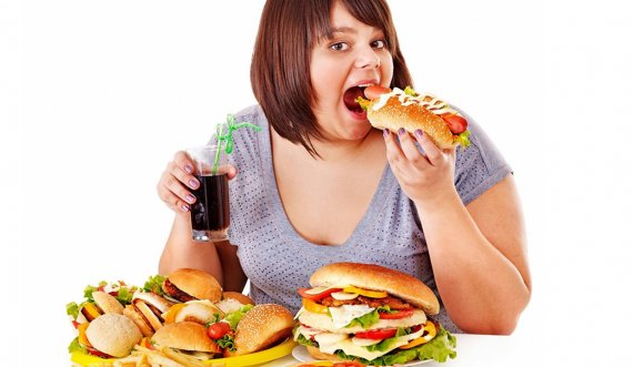 Ngrënia e tepërt shkaktohet nga mungesa e hormoneve në tru