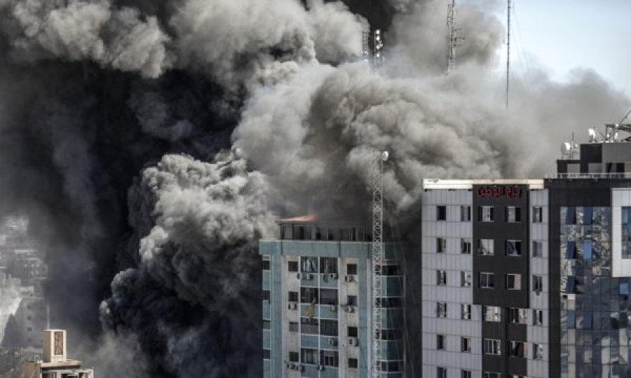  Ish-redaktori i AP aludon se Hamasi kishte zyra në ndërtesën e bombarduar 