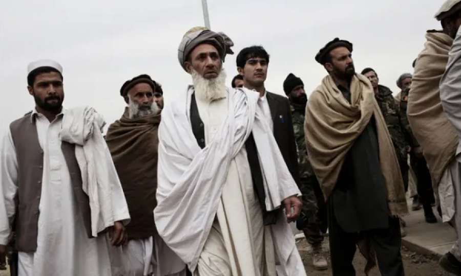  Pleqnarët e Afganistanit e arrijnë atë që s’mundën fuqitë botërore – armëpushimin 