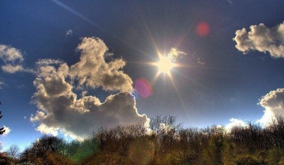  Temperatura mbi 30 gradë, moti për sot dhe ditët e ardhshme në Kosovë