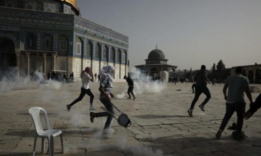 Rifillojnë përplasjet mes izraelitëve dhe palestinezëve në Jerusalem
