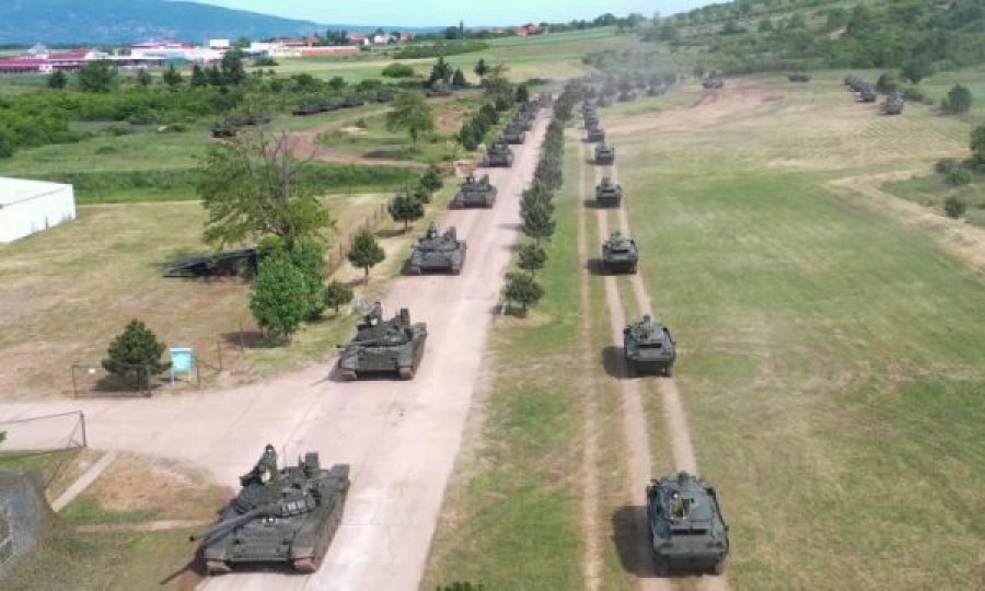Serbia pranon 30 tanke dhe 30 automjete të blinduara nga Rusia