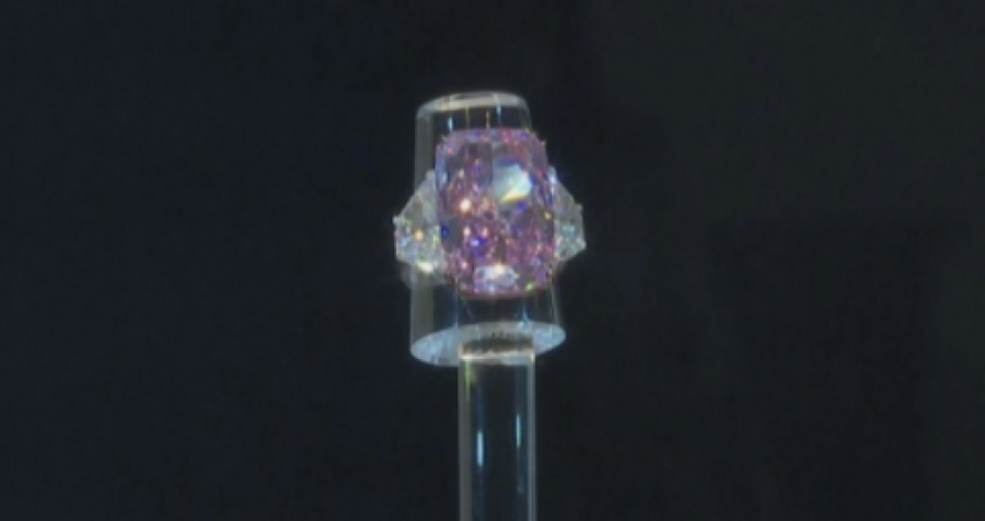 “Sakura”, Diamanti rozë shitet për 29.3 milionë dollarë 