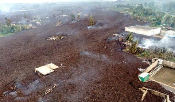  Dhjetëra viktima nga shpërthimi i vullkanit në Kongo, qindra shtëpi të mbuluara nga hiri dhe lava 