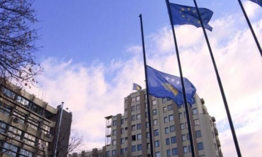  Shefi i kabinetit të Donika Gërvallës i thotë Evropës se i shpalli luftë Rusia 