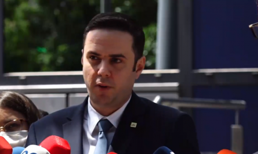 Abdixhiku mban takim me shefin e EULEX’it, ia prezanton prioritetet e LDK’së