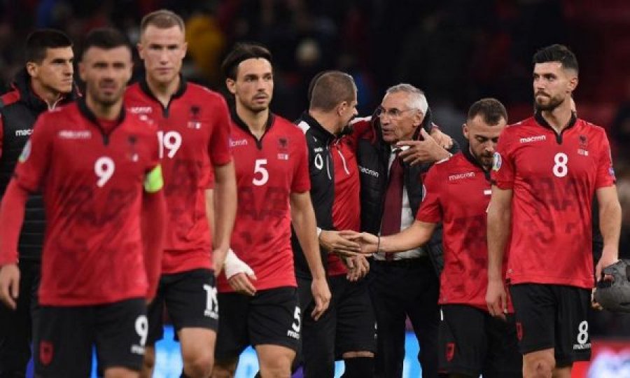 Shqipëria nis përgatitjet, Reja kompleton grupin