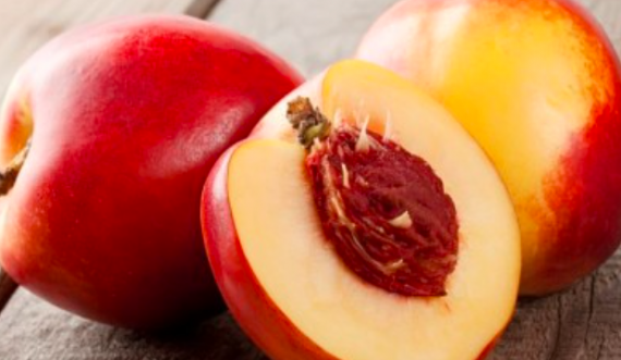 Pse nektarinat duhet të jenë fryti juaj ditor 