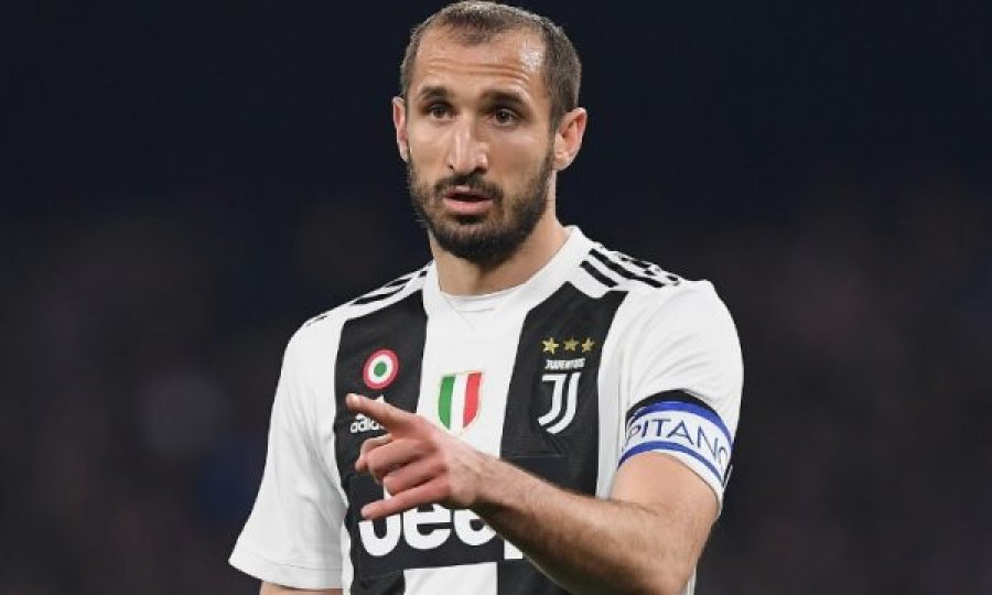 Chiellini largohet nga grumbullimi