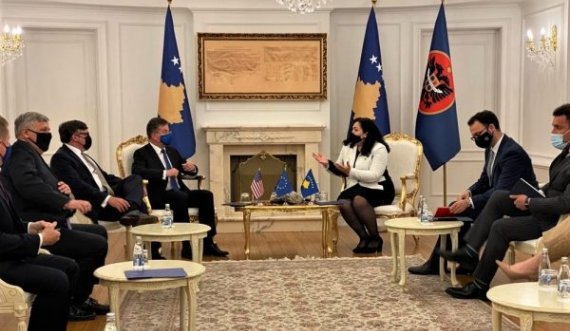 Ambasada Amerikane thotë se Palmer pati takim konstruktiv me Lajçak dhe liderët e kosovarë