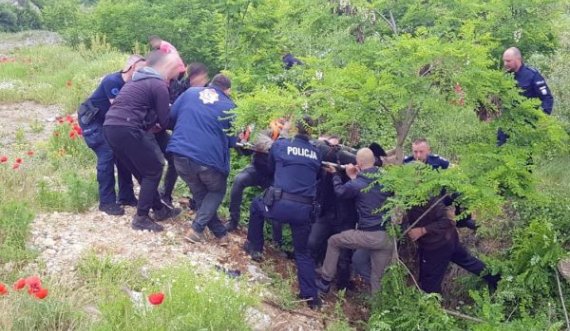  Shefi i EULEX-it publikon pamje nga gjetja e serbit në Mitrovicë: Krenar që e shpëtuam 