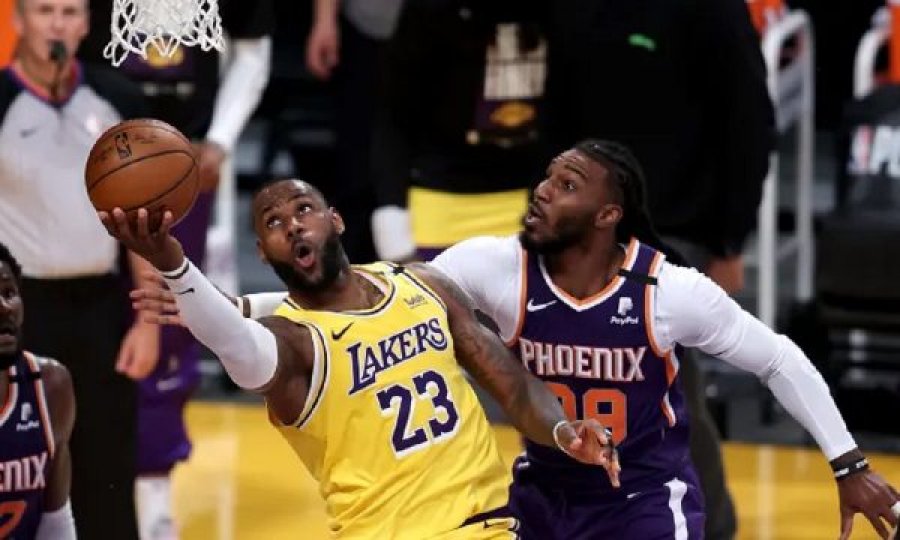NBA: Lakers triumfojnë ndaj Mimait në një ndeshje dramatike