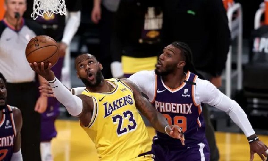 NBA: Tjetër fitore për Lakers, shkëlqen James