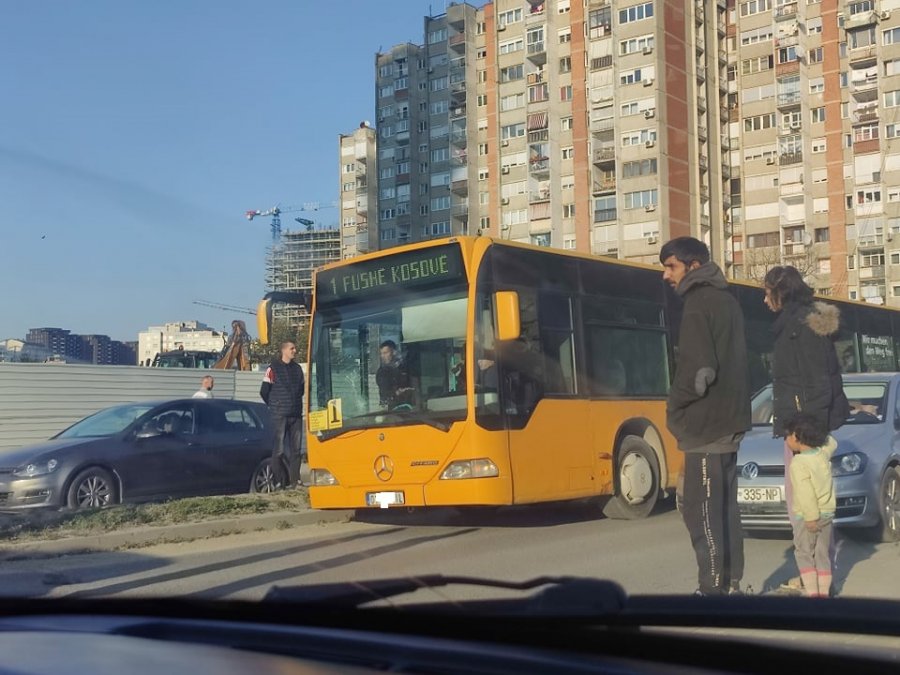 Këmbësori goditet nga autobusi në Prishtinë