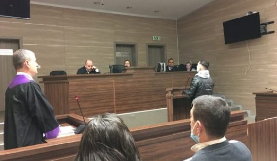 Dëshmitari thotë se pa ndonjë arsye ia kishin vrarë vëllain 17 vjeçar vitin e kaluar në Prishtinë