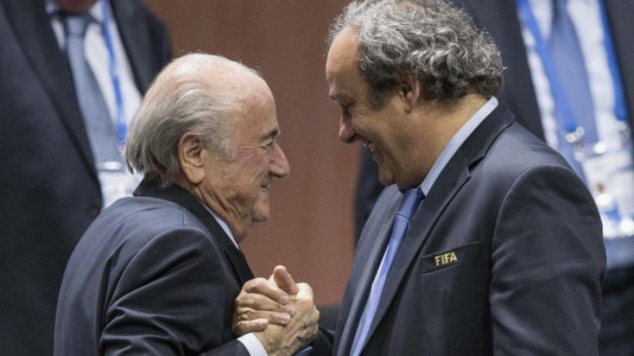 Ish zyrtarët e FIFA-së Blatter dhe Platini, akuzohen për mashtrim