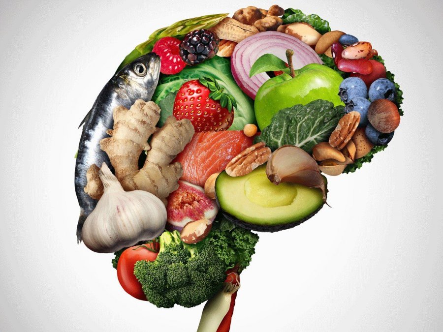 8 ushqimet që përmirësojnë funksionet e trurit