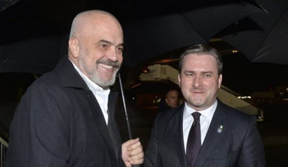 Edi Rama në Beograd, e pret ministri serb Selakoviç