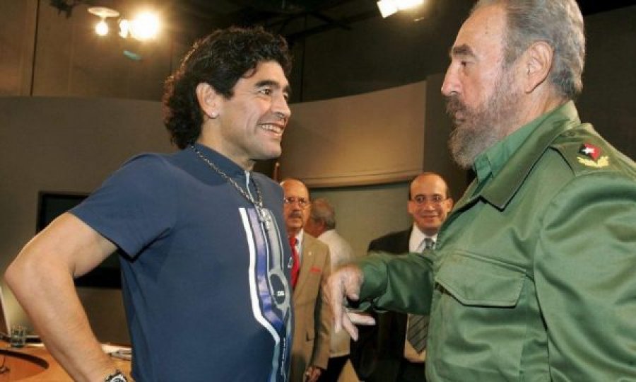 Dy makina BMW dhe letra e Fidel Castro, asetet e Maradonës në ankand