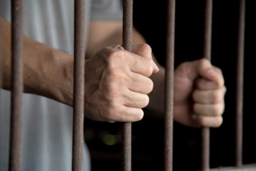 ​Një vit burgim ndaj një personi për fajde në Deçan