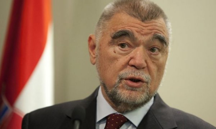 Mesiq: Serbia është problemi i rajonit, s’mund ta arrijë Kosovën në asnjë mënyrë