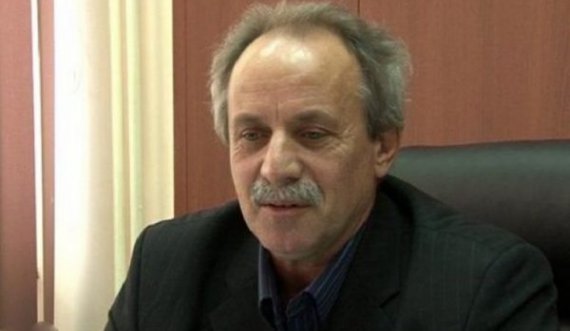 Djalit të kryetarit Burim Berisha i vidhet vetura