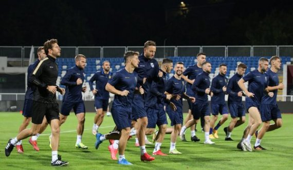 Tre futbollistë largohen nga grumbullimi i Kosovës për ndeshjet e nëntorit