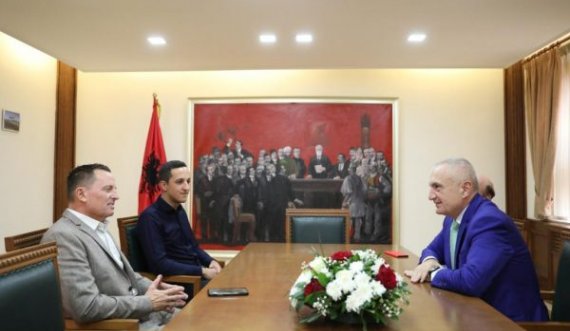 Grenell në Tiranë, pritet në takim nga presidenti i Shqipërisë