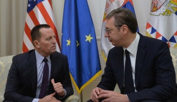 Serbia e nderon me urdhrin e flamurit serb/Grenell: Faleminderit Vuçiqit