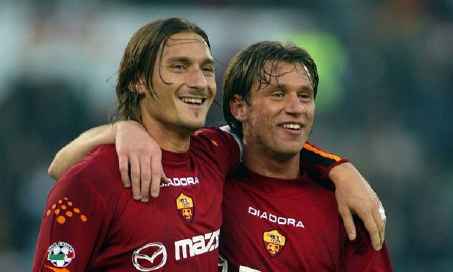 Totti i përgjigjet Cassanos: E kam harruar veten tashmë 
