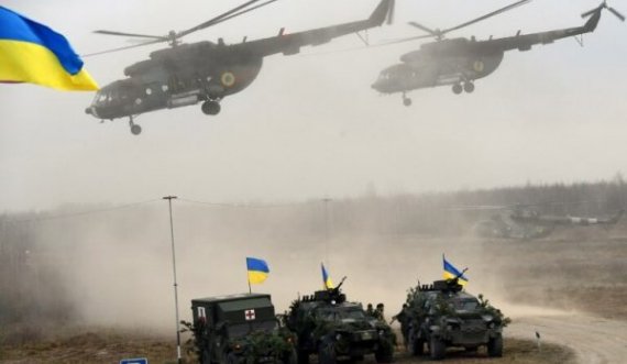 Ukraina do të dërgojë helikopterë e mijëra trupa në kufirin me Bjellorusinë