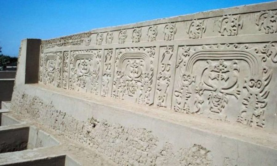 Zbulohet një varrezë e lashtë masive në Peru