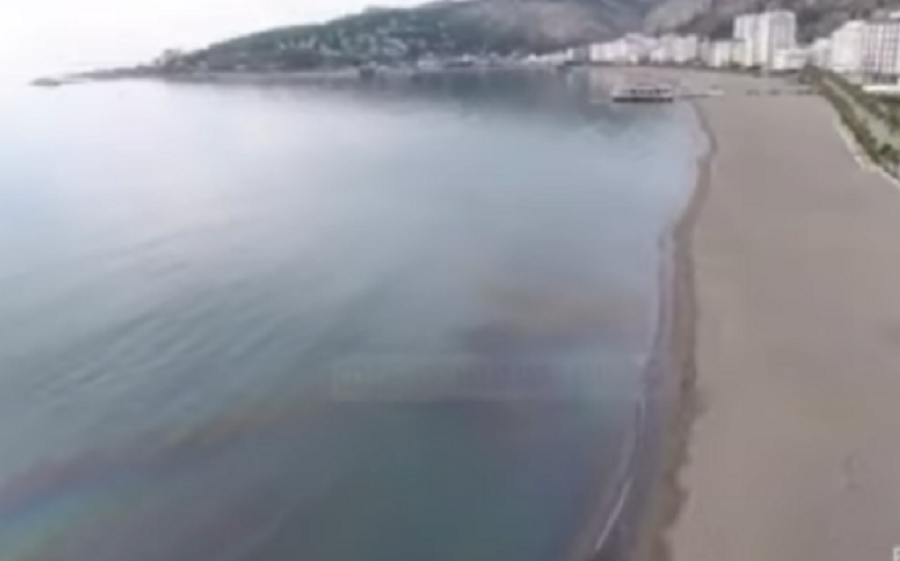 Nafta mbulon detin në Shëngjin: Dyshohet se u hodh nga një anije