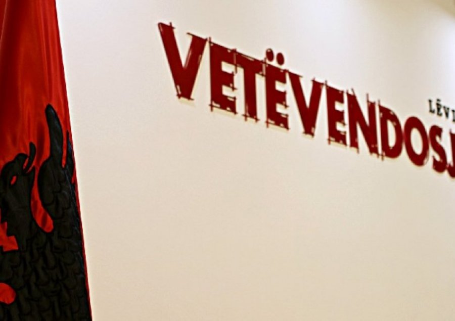 Pak para se të mbyllen qendrat e votimit, Vetëvendosje e ka një lutje