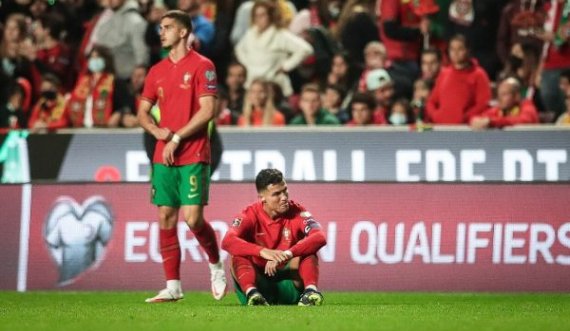 Ronaldo qan me lot pas disfatës kundër Serbisë dhe dështimit për t’u kualifikuar direkt në Botëror